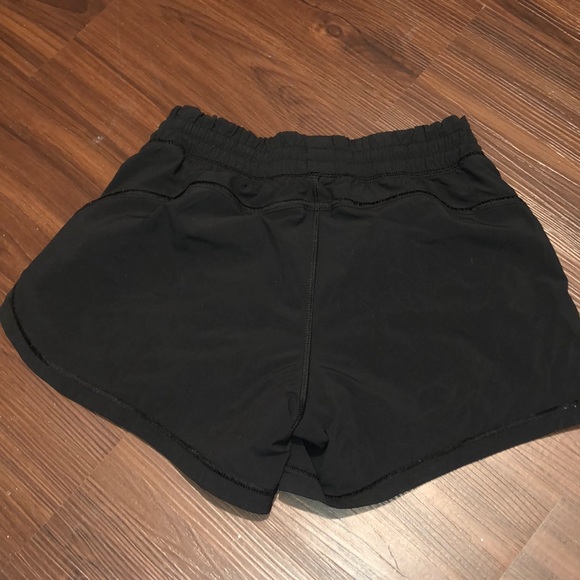 Athlete Shorts - Picture 2 of 3